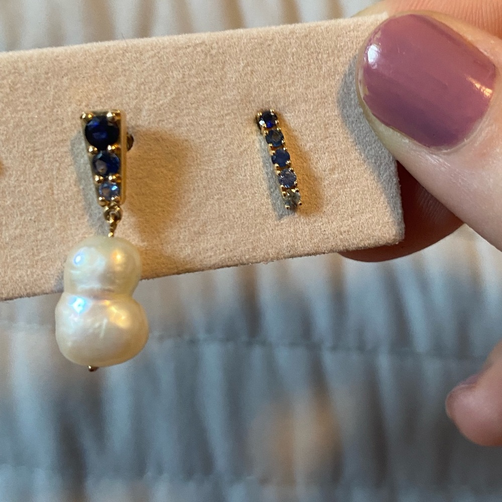 Bluboho sapphire mismatch studs